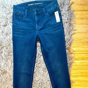 NWT OldNavy RockStar Jeans Sz 4